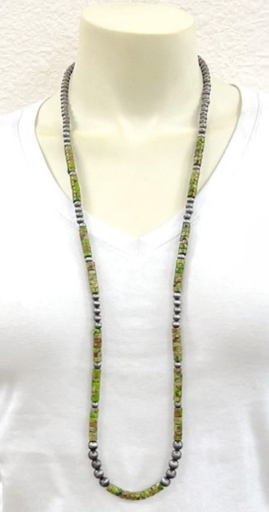 Handmade Navajo Pearl Gemstone Necklace (738758)