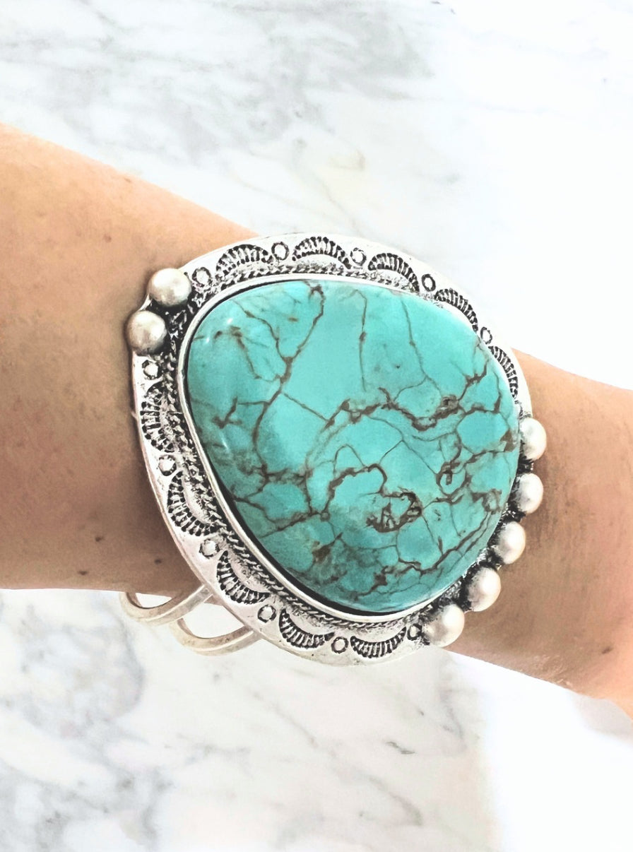 Natural Turquoise Cuff Bracelet (710714)