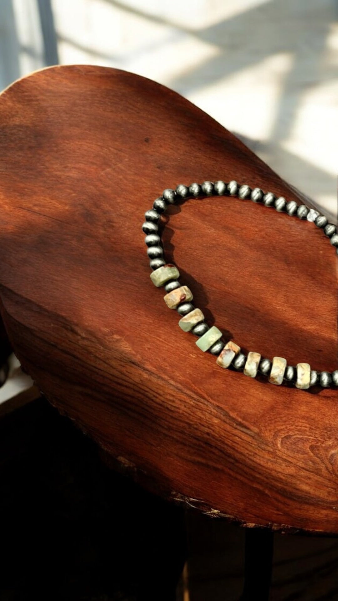 Handmade Natural Gemstone, Navajo Pearl Stretch Bracelet 711159