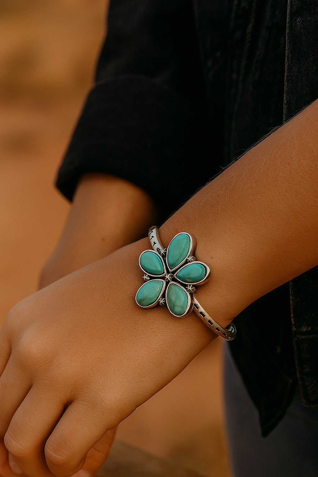 Navajo Turquoise "C" Cuff Bracelet 711660