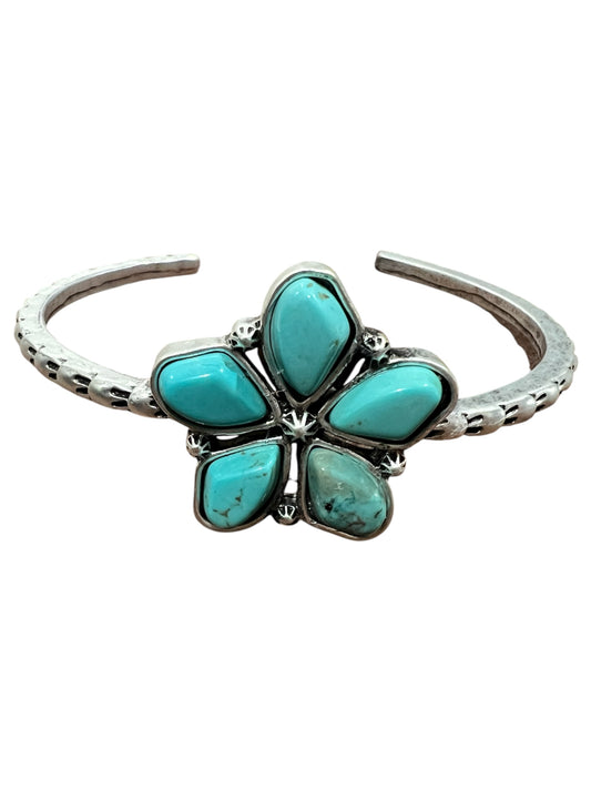 Navajo Turquoise "C" Cuff Bracelet 711660