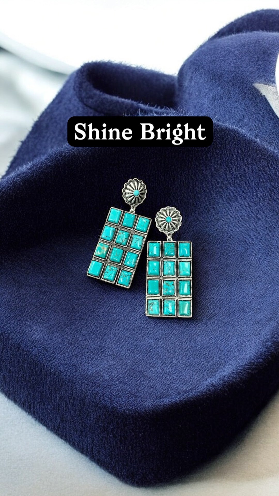 Turquoise Post Earrings(722474)