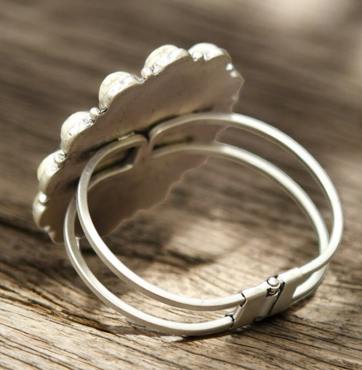 Natural White Turquoise Cuff Bracelet(710902)