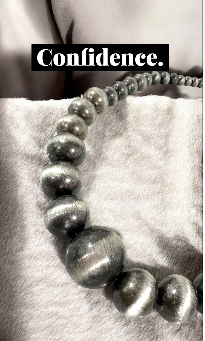 24" to 29" Long, Handmade Very-Big! Up to 25mm Graduated Navajo Bead Necklace 739190