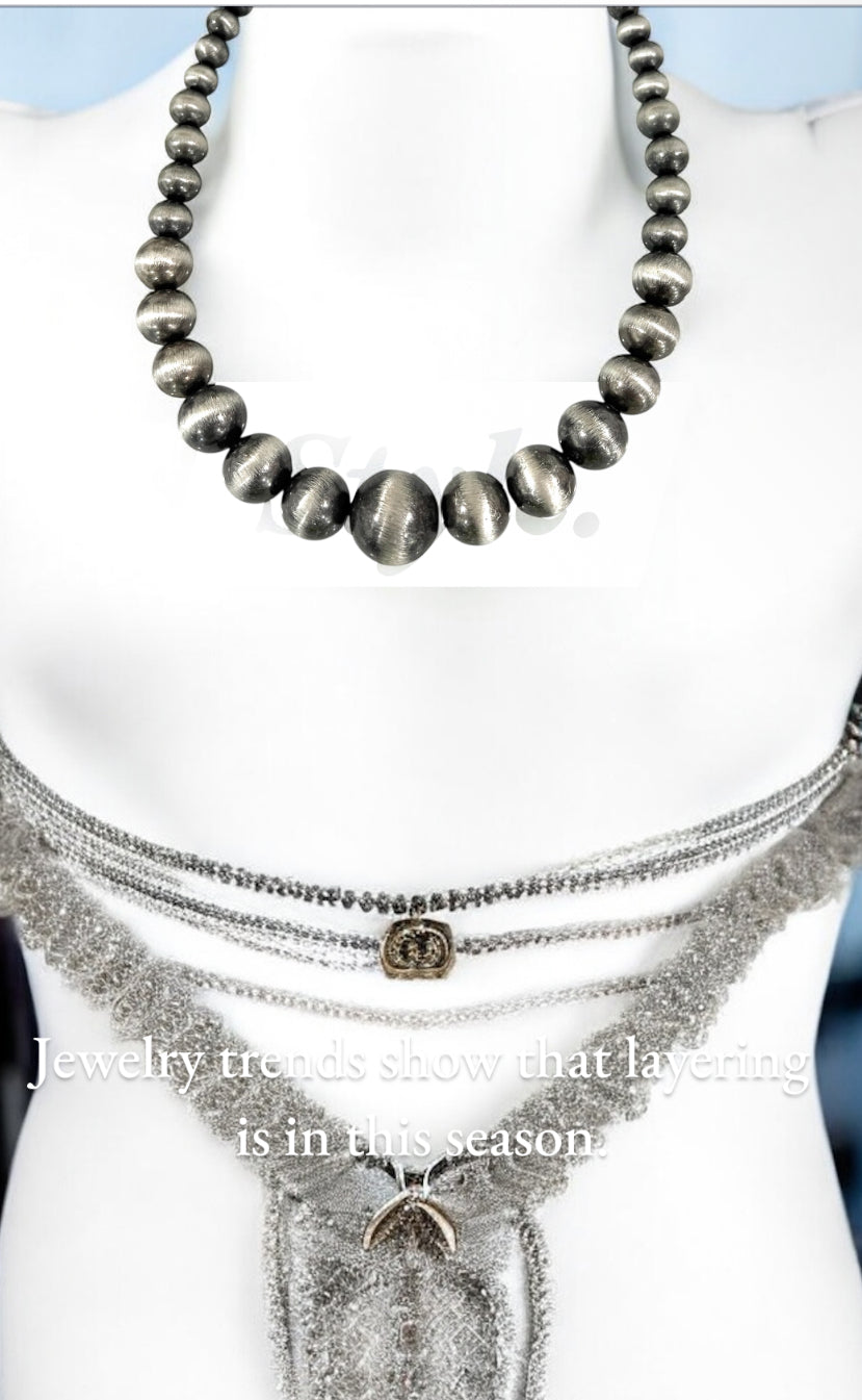24" to 29" Long, Handmade Very-Big! Up to 25mm Graduated Navajo Bead Necklace 739190