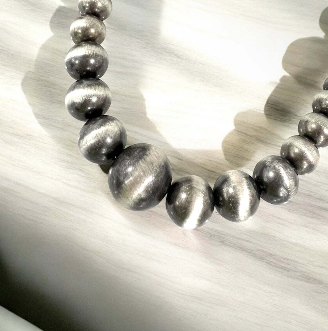 24" to 29" Long, Handmade Very-Big! Up to 25mm Graduated Navajo Bead Necklace 739190