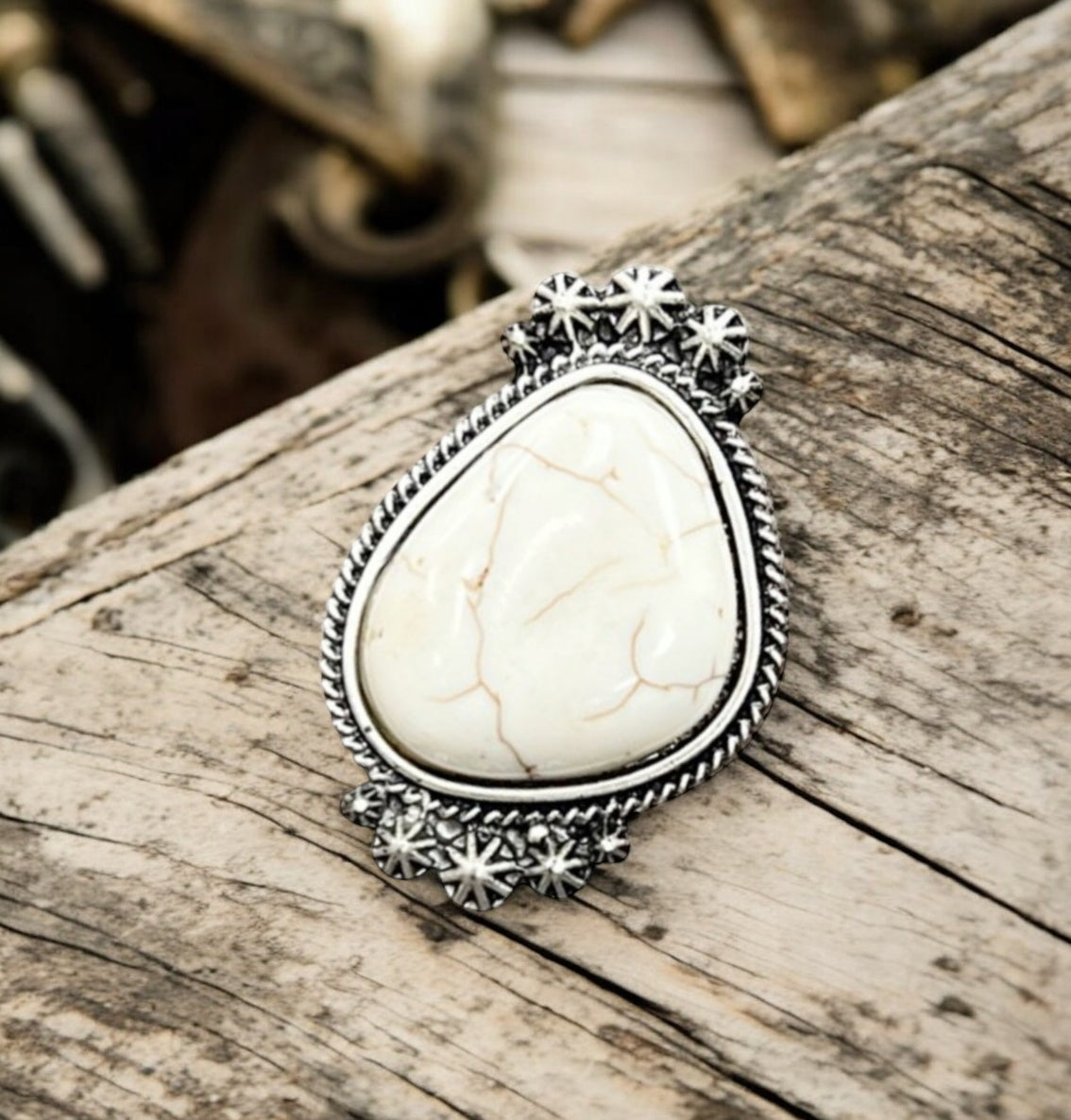 Big! 1.5" Long White Turquoise Adjustable Ring, Brass Dual Band 750263
