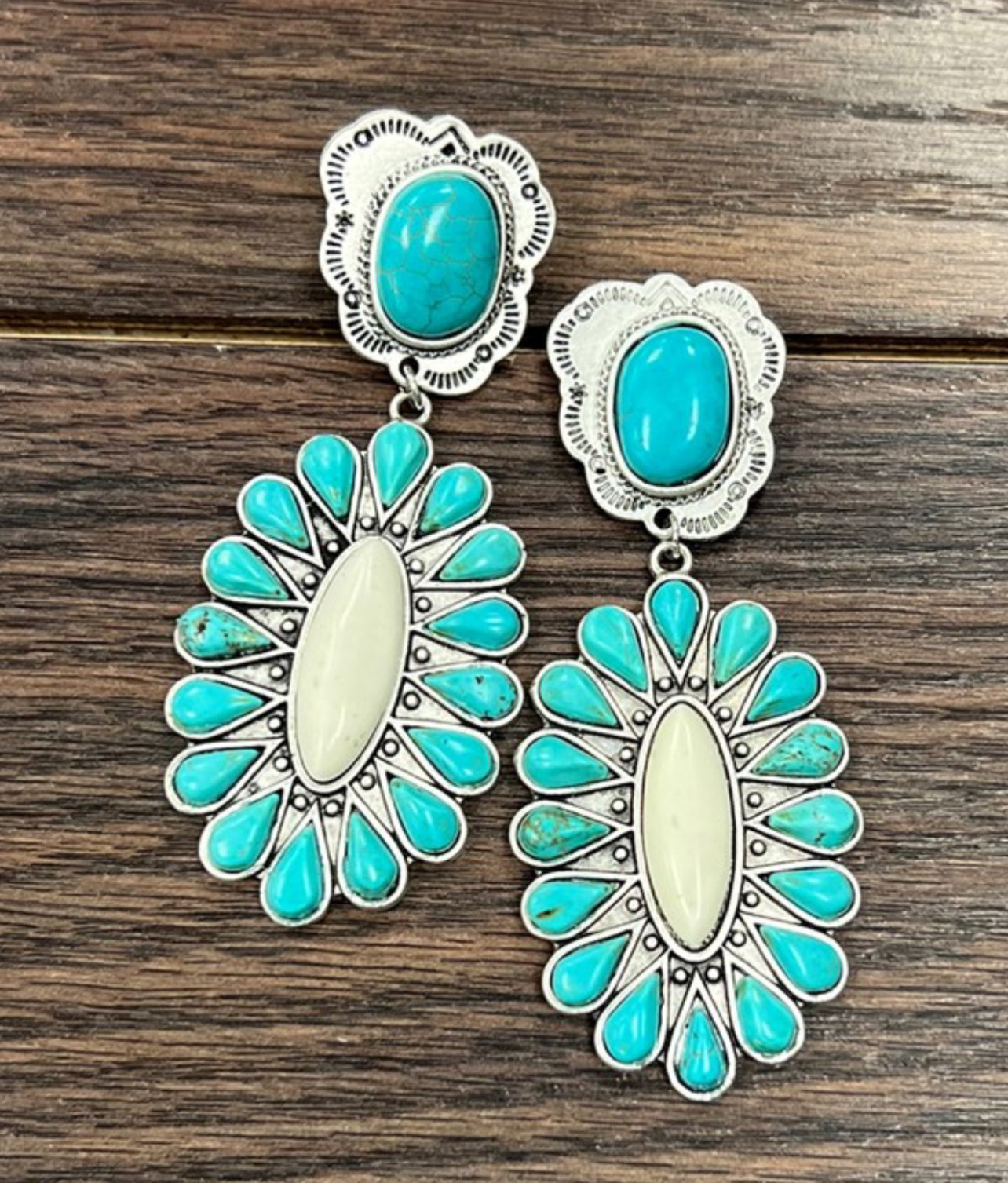 navajo turquoise earrings(724330)