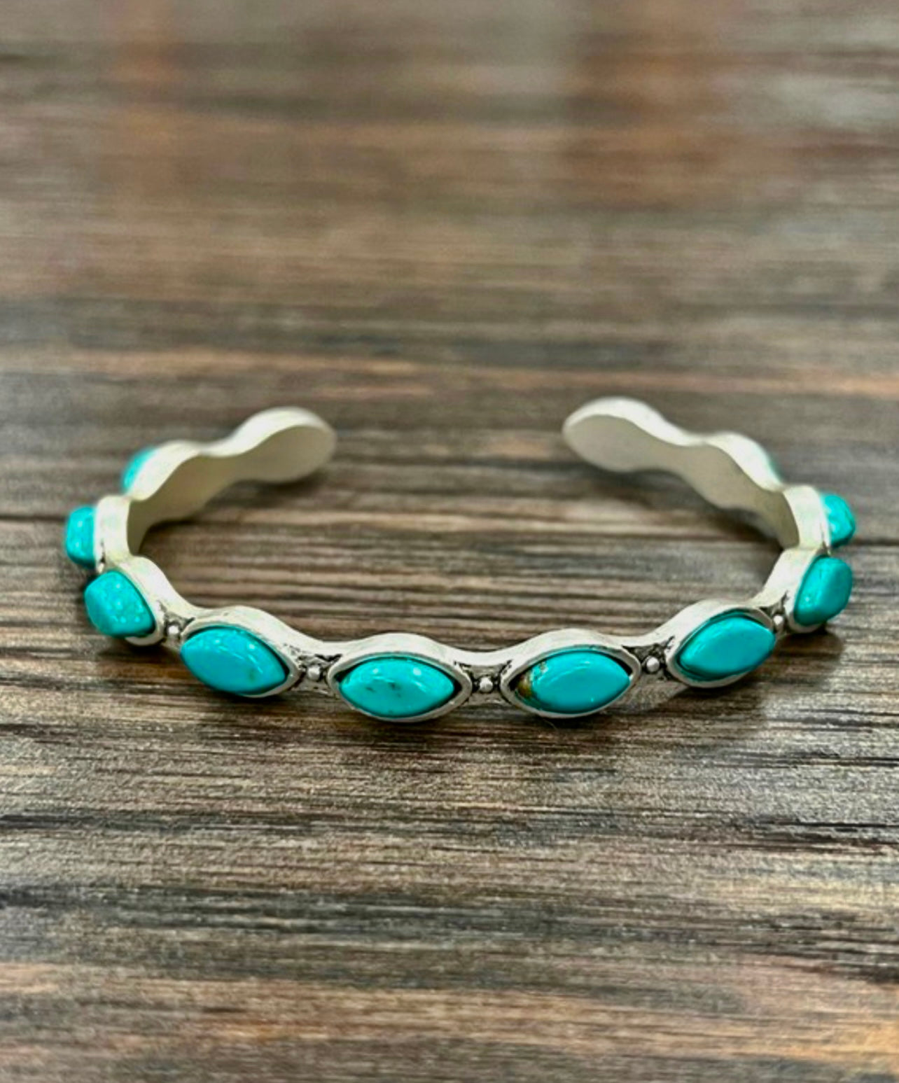Navajo Turquoise Cuff Bracelet (710986)